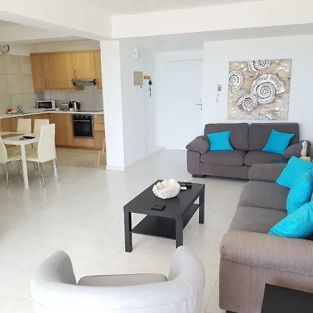 Haig's Dream Flat On The Larnaca