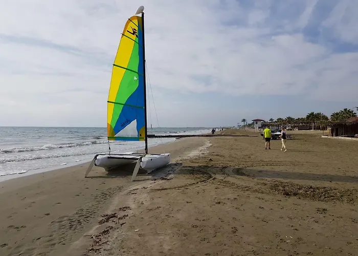 アパート Haig's Dream Flat On The ラルナカ