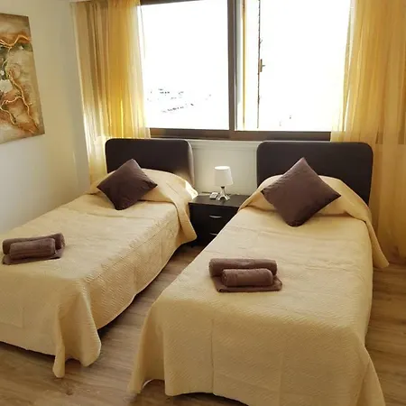 Haig's Dream Flat On The Lárnaka