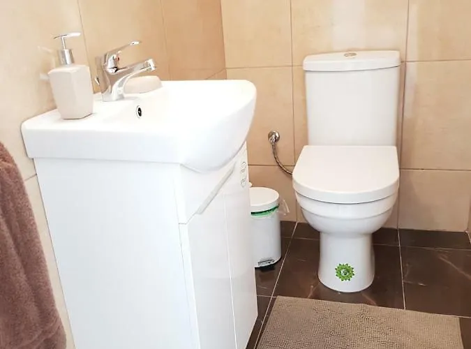 Haig's Dream Flat On The 아파트 라르나카